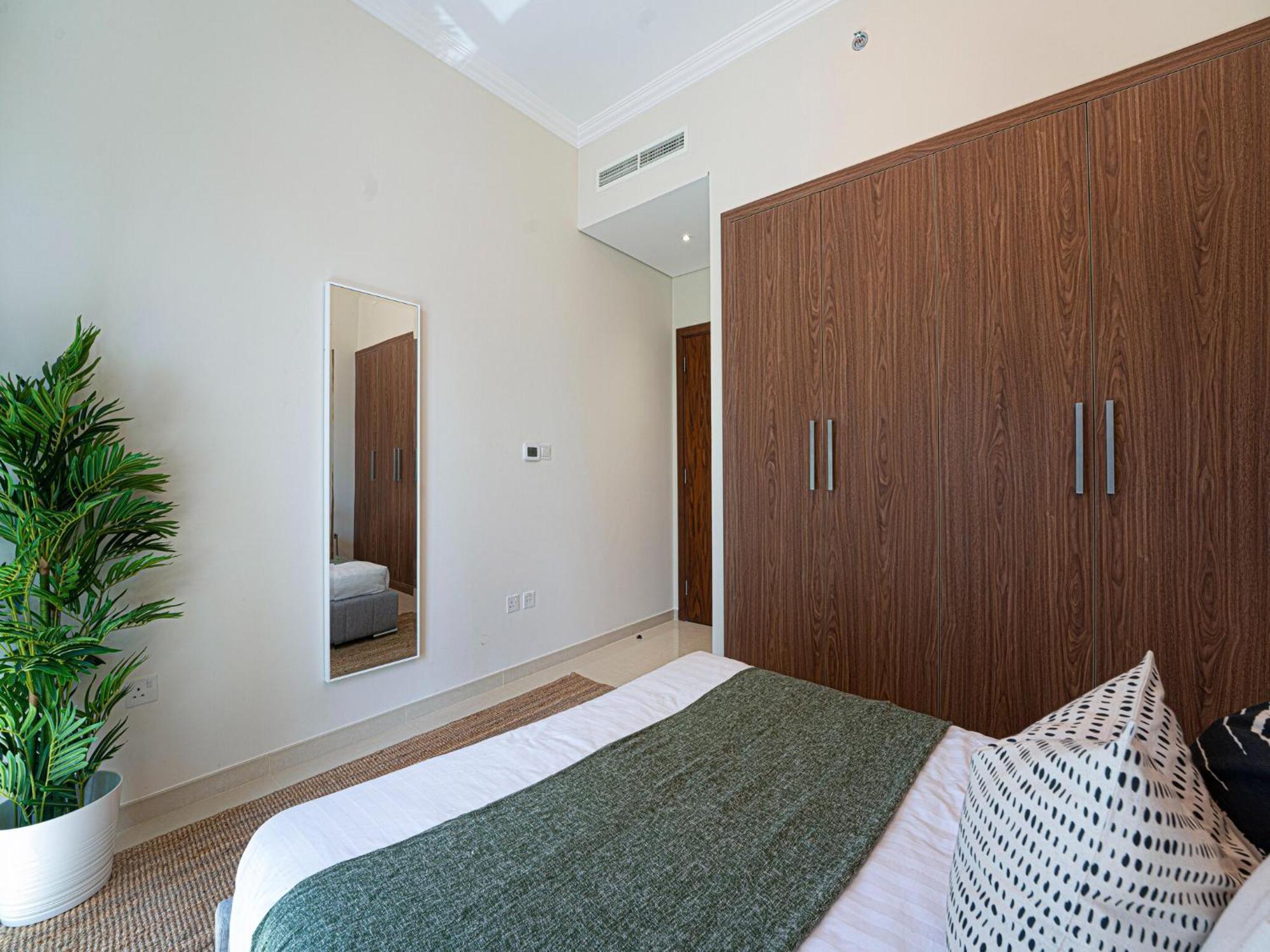 Luxe Apartments Near Dubai Mall Burj Khalifa Pool Gym Parking Экстерьер фото